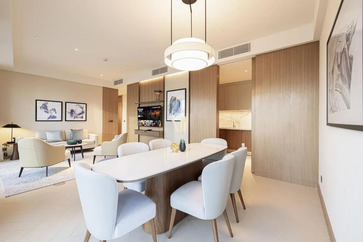 Experience Unparalleled Luxury Dubai 0*,