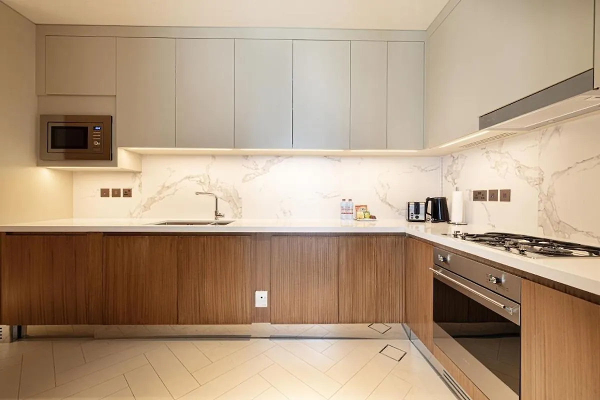 Experience Unparalleled Luxury Dubai 0*,
